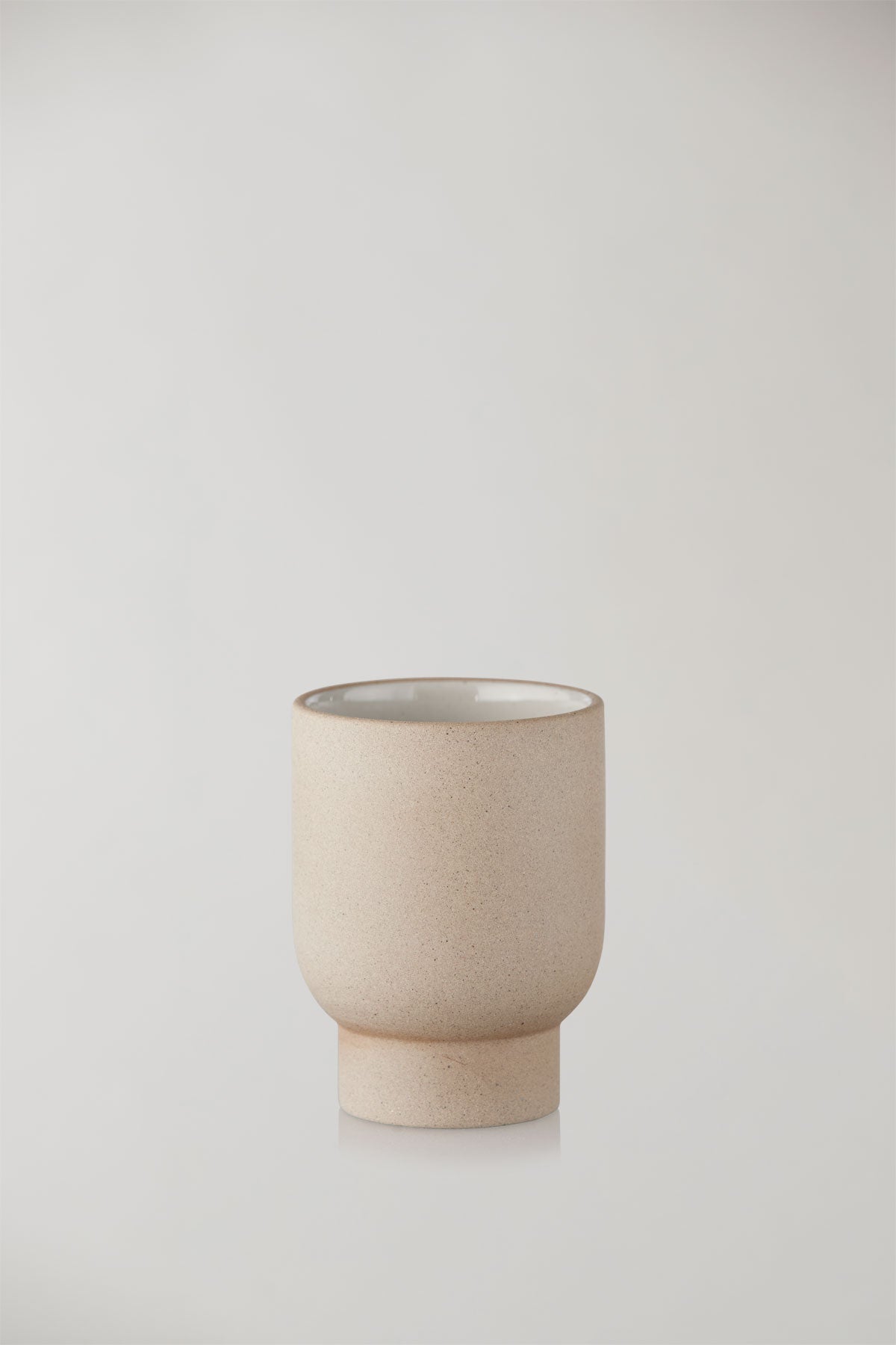 CLAYWARE, CUP, TALL, 2 STK, SAND/GREY