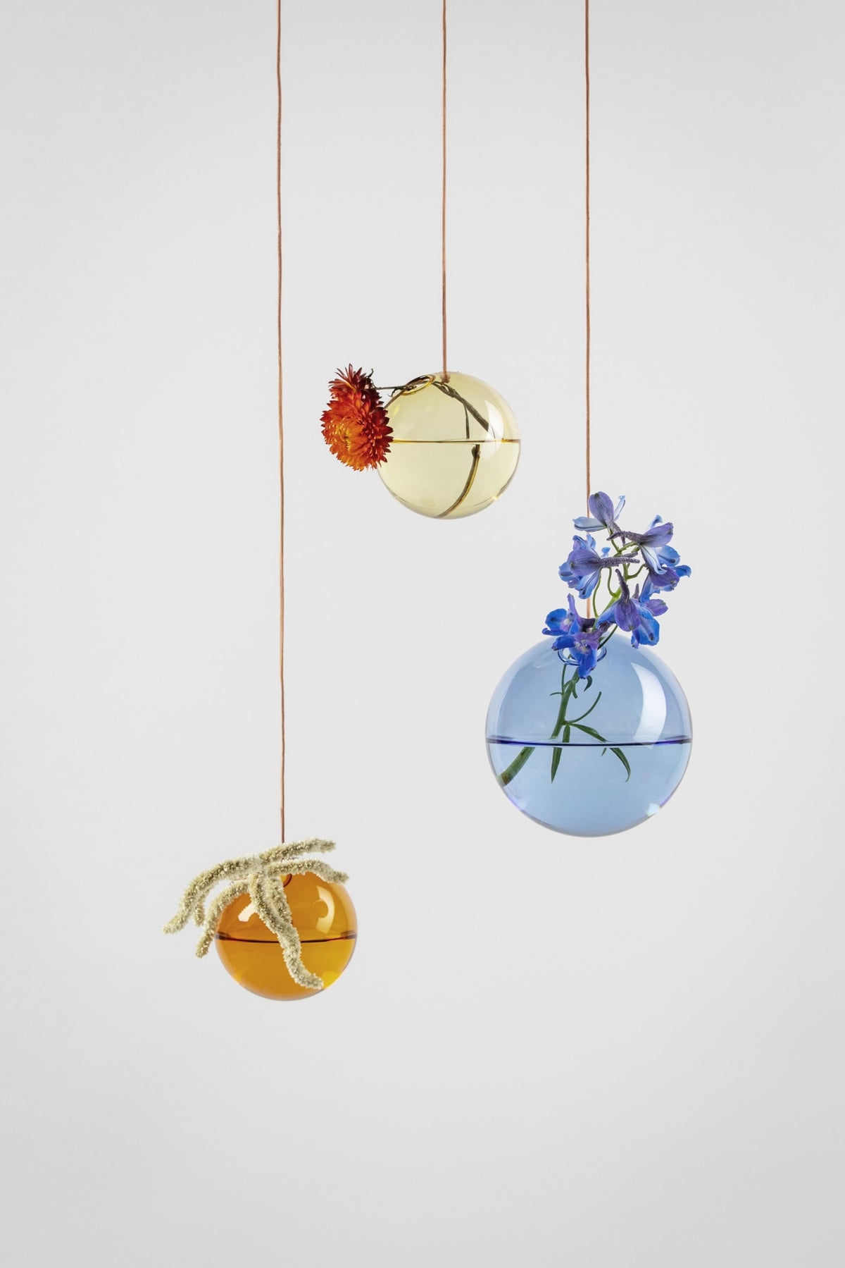 HANGING FLOWER BUBBLE, SMALL, AMBER